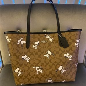 Coach x Peanuts Snoopy Tote * excellent condition*